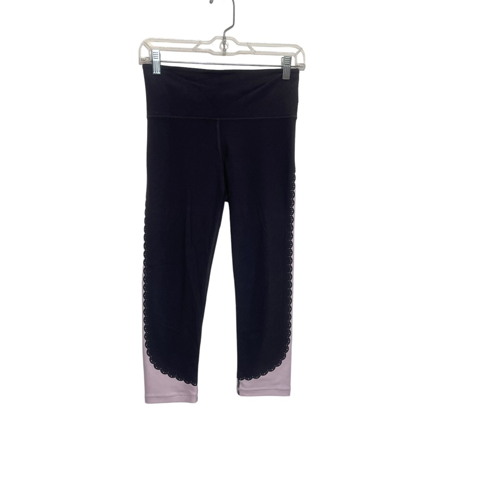 Athleta‎ Small Lilac Leggings Side Trim Capris Back Pouch Pocket